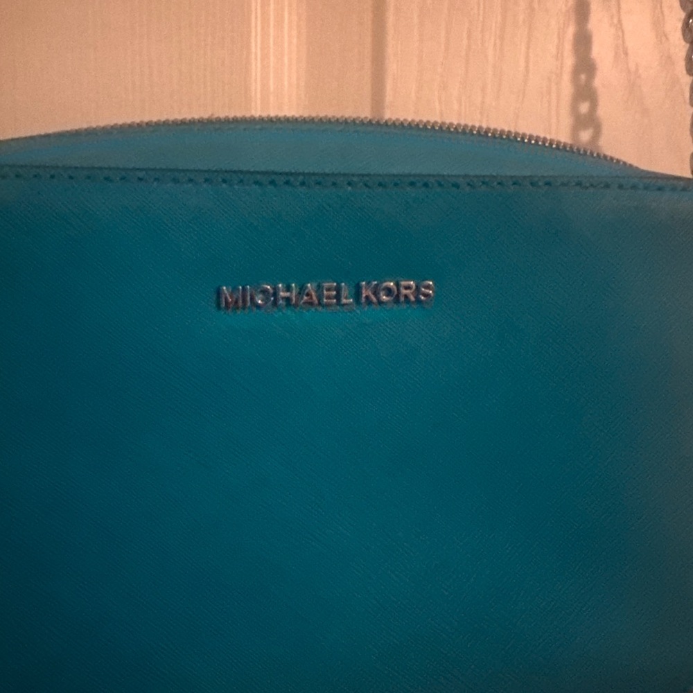 Michael Kors Blue Jet Set Large Saffiano Leather Crossbody Bag - Picture 2 of 6